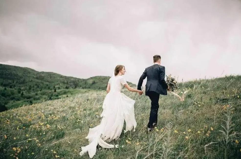 离婚后房屋过户手续怎么办？深圳离婚后财产纠纷